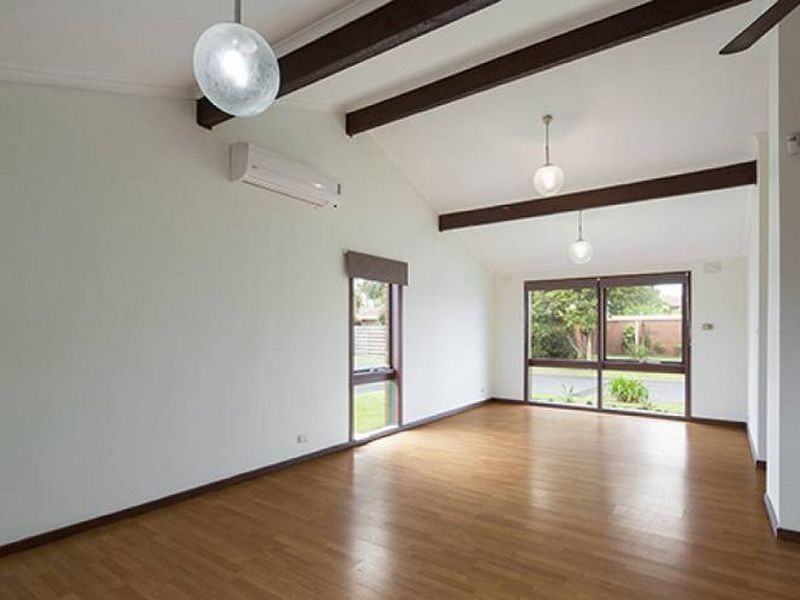 3 OAKWOOD DRIVE, Keysborough VIC 3173