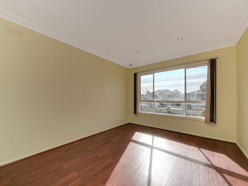 1/10 Charles street, Dandenong VIC 3175