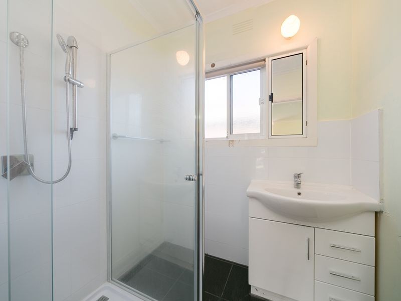 1/10 Charles street, Dandenong VIC 3175