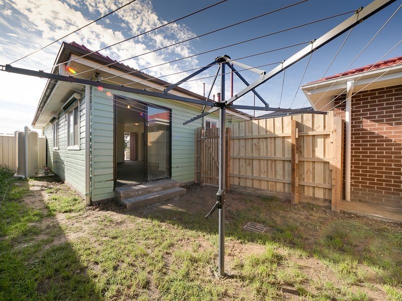 1/10 Charles street, Dandenong VIC 3175