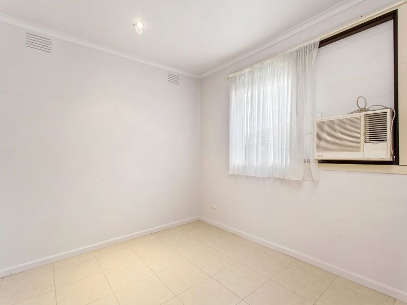 2/74 ATHOL ROAD, Springvale South VIC 3172