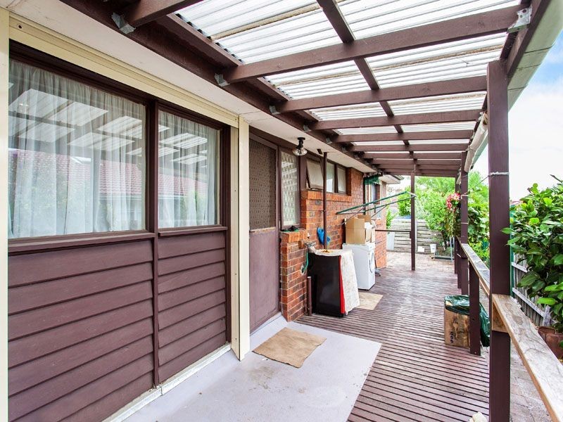 2/74 ATHOL ROAD, Springvale South VIC 3172