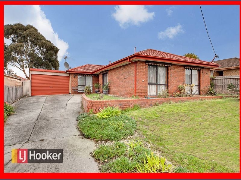 16 SIMON COURT, Hampton Park VIC 3976