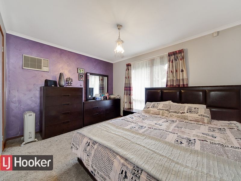 16 SIMON COURT, Hampton Park VIC 3976