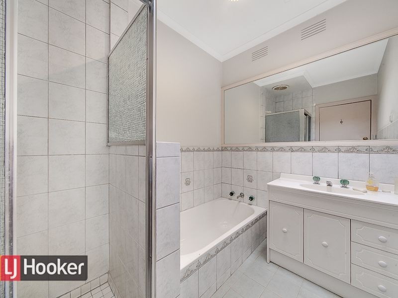 32 Glendale Road, Springvale VIC 3171