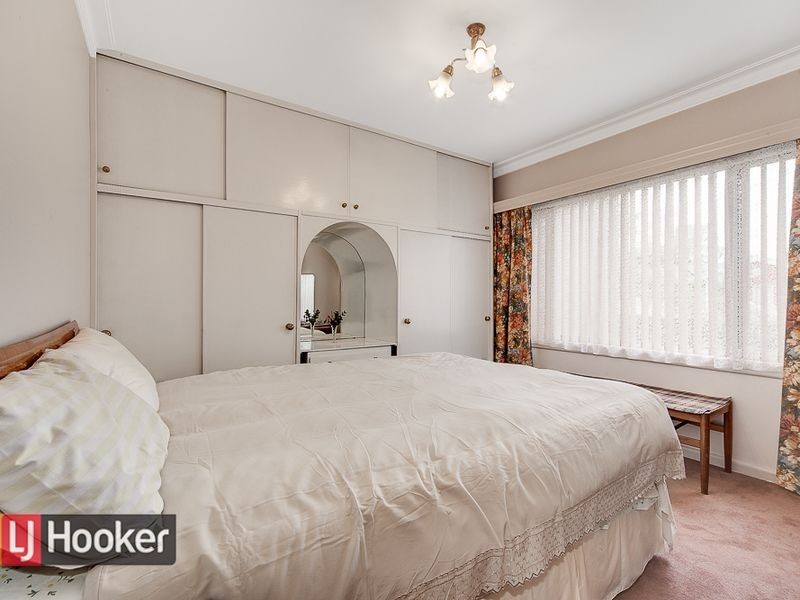 32 Glendale Road, Springvale VIC 3171