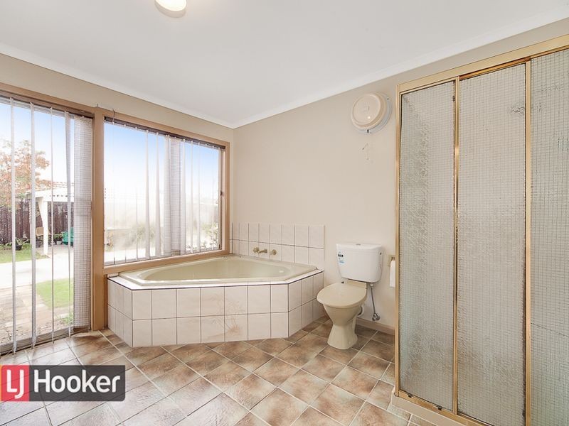 32 Glendale Road, Springvale VIC 3171