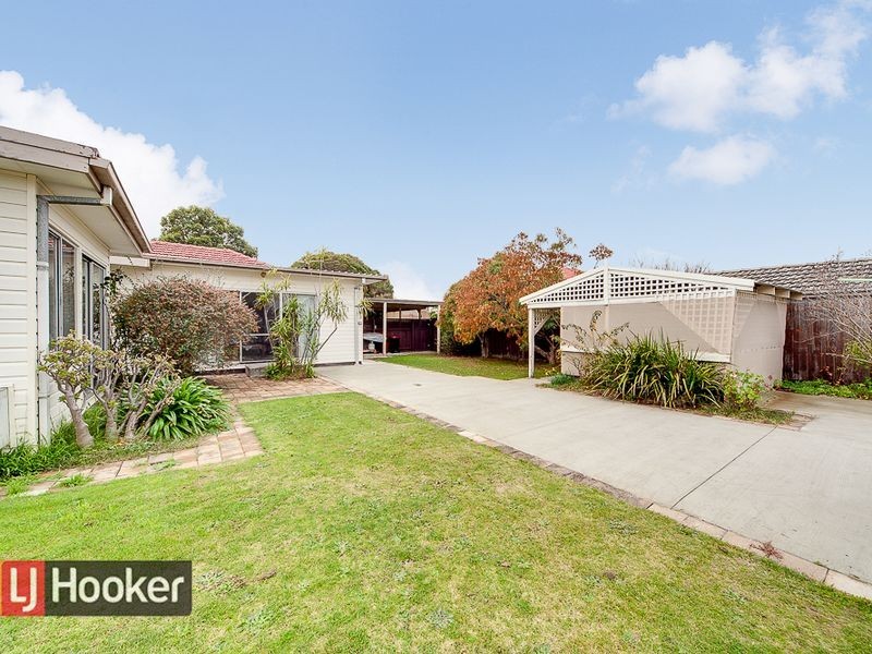 32 Glendale Road, Springvale VIC 3171