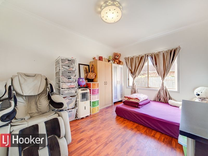 21 NEWCOMEN ROAD, Springvale VIC 3171