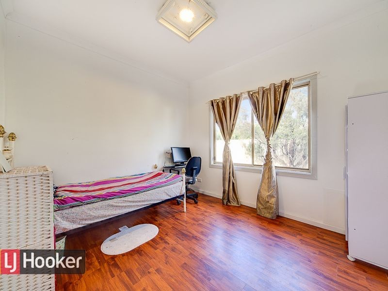 21 NEWCOMEN ROAD, Springvale VIC 3171