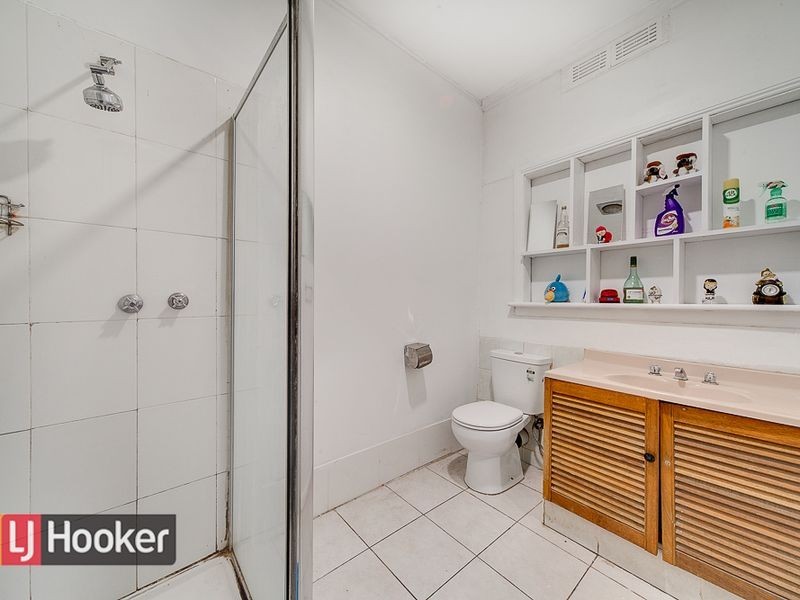 21 NEWCOMEN ROAD, Springvale VIC 3171