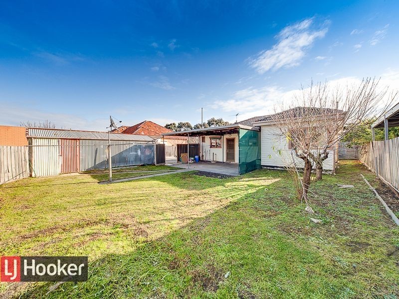 3 VICTORIA AVE, Springvale VIC 3171