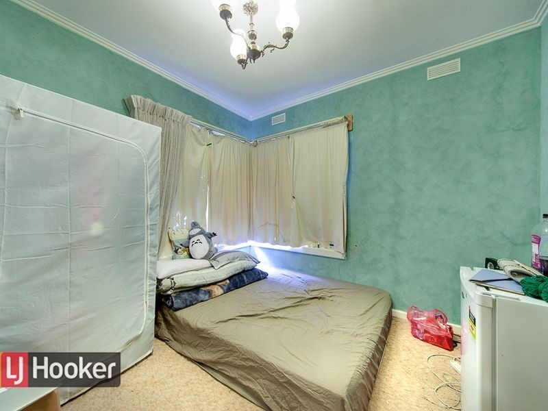 12 WHITESIDE ST, Springvale VIC 3171