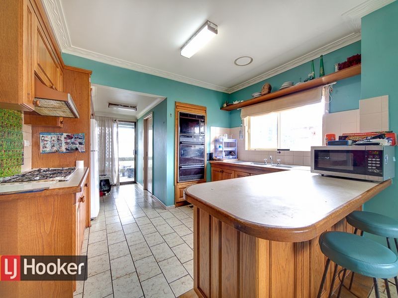 12 WHITESIDE ST, Springvale VIC 3171