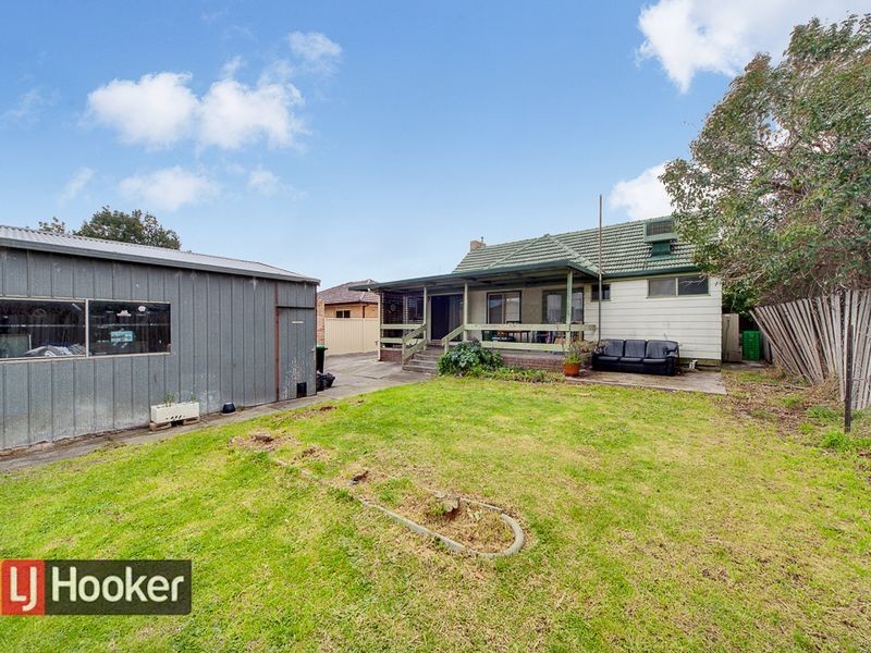 12 WHITESIDE ST, Springvale VIC 3171