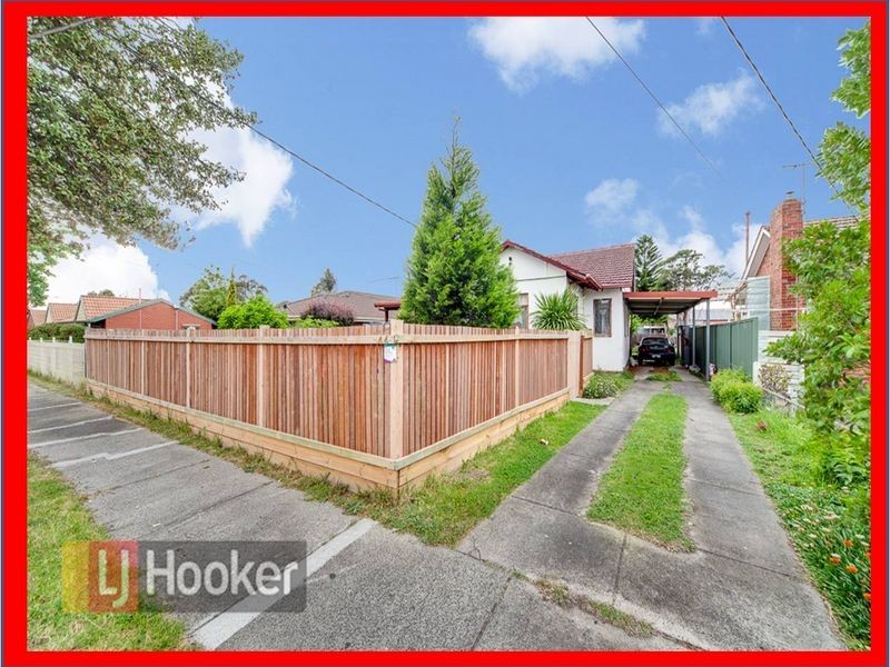 44 HUGHES CRESCENT, Dandenong North VIC 3175