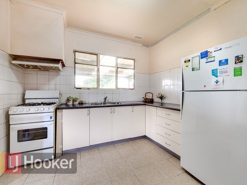 44 HUGHES CRESCENT, Dandenong North VIC 3175