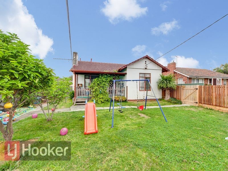 44 HUGHES CRESCENT, Dandenong North VIC 3175