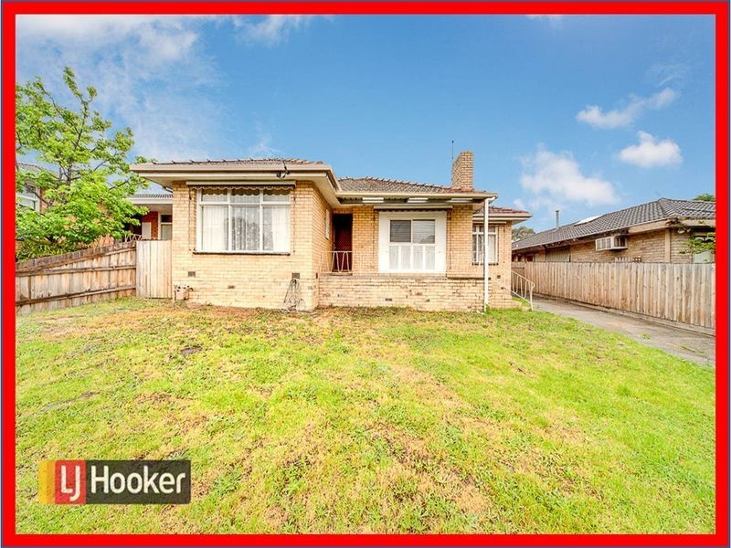 8 STATESMAN AVENUE, Burwood East VIC 3151