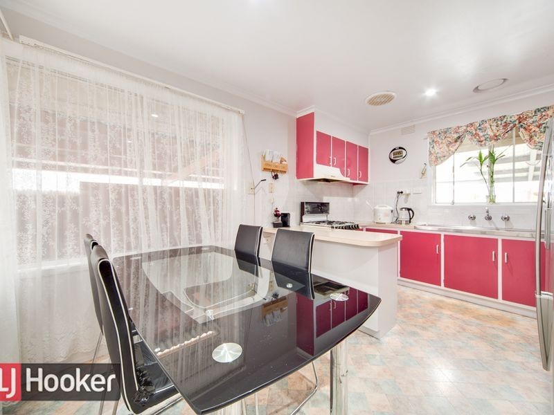 5 NICHOLAS STREET, Keysborough VIC 3173