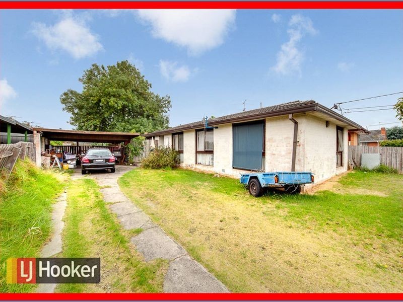 35 HANLETH AVENUE, Springvale VIC 3171