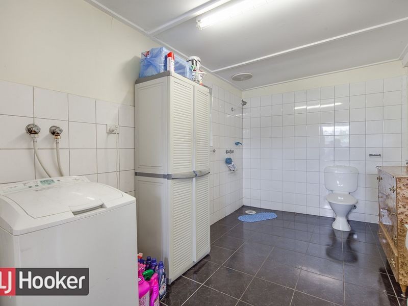 2 DODDS STREET, Springvale VIC 3171