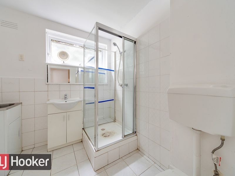 1/6 ST JAMES AVENUE, Springvale VIC 3171