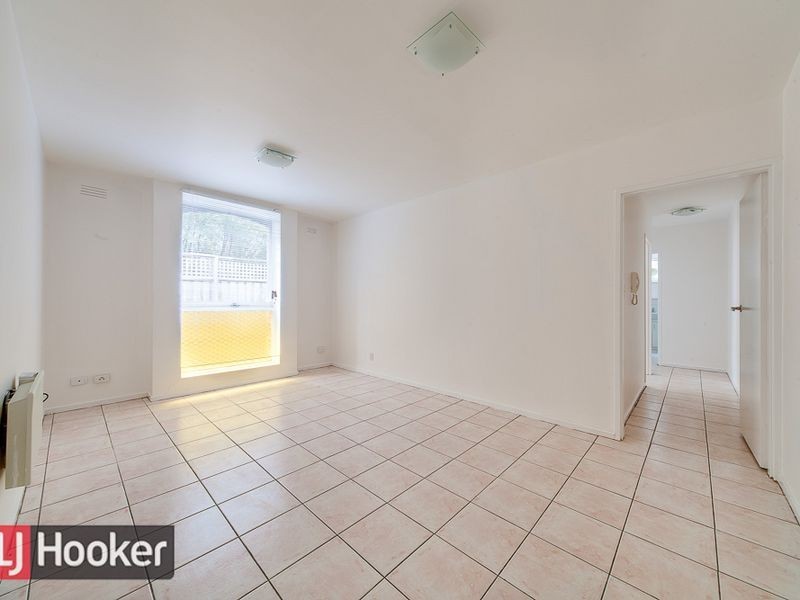 1/6 ST JAMES AVENUE, Springvale VIC 3171