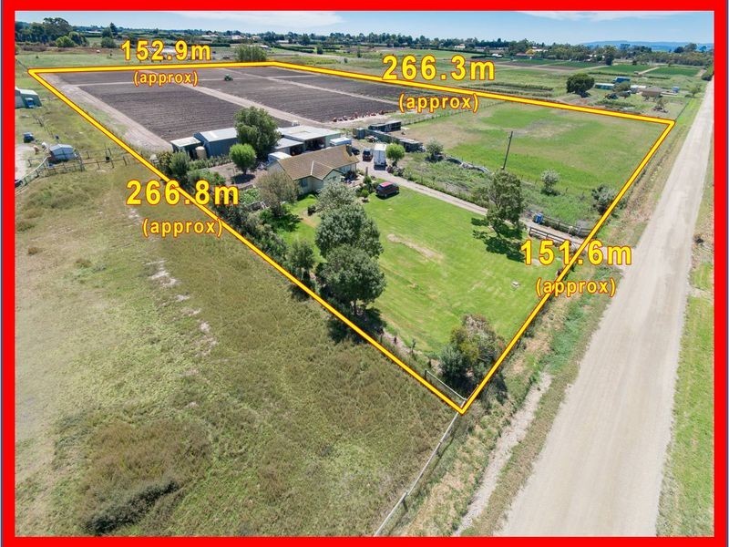 65 DERRICKS ROAD, Clyde VIC 3978