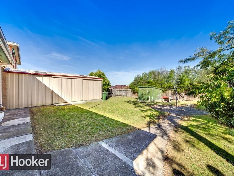 2 CARLYON CRT, Springvale VIC 3171