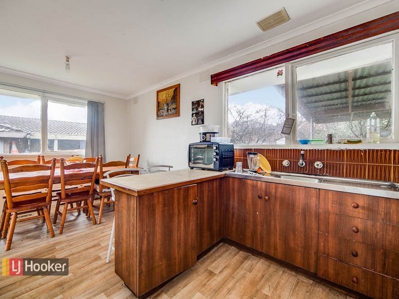 21 Coolavin road, Noble Park North VIC 3174