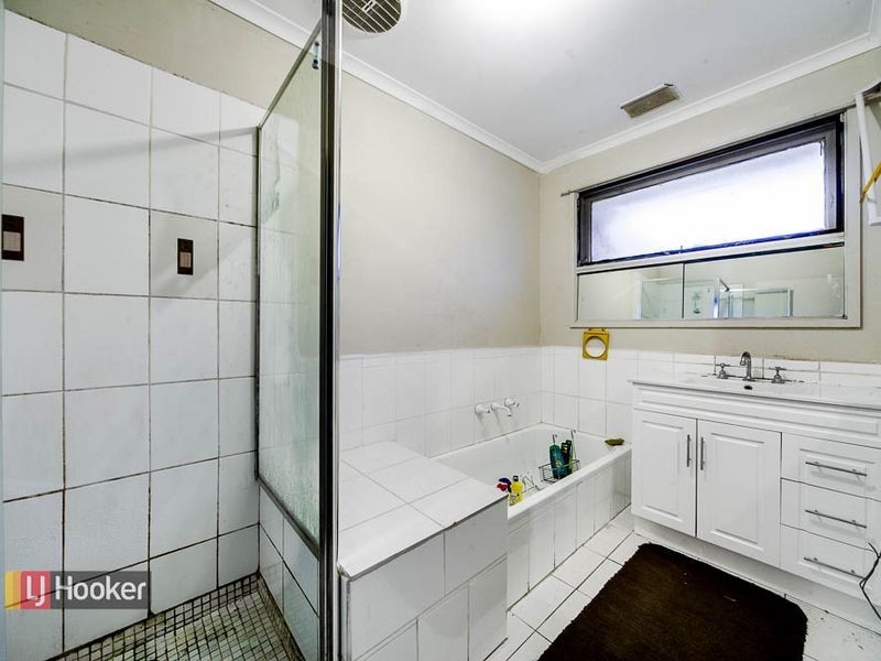 21 Coolavin road, Noble Park North VIC 3174