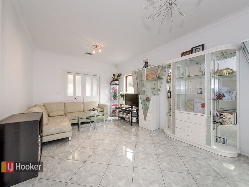 68 SANDOWN  ROAD, Springvale VIC 3171