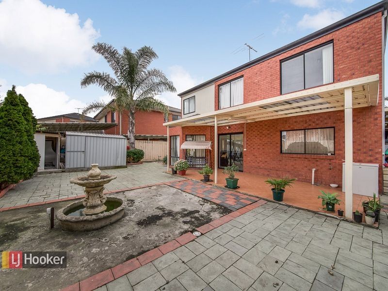 68 SANDOWN  ROAD, Springvale VIC 3171