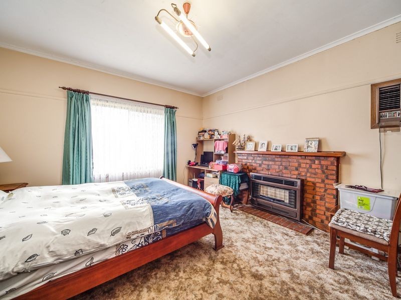 22 BURDEN ST, Springvale VIC 3171