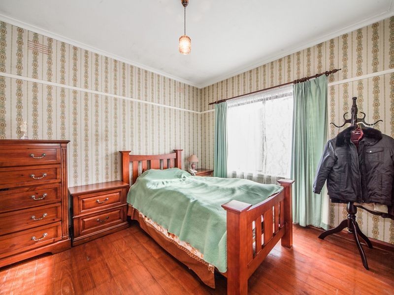 22 BURDEN ST, Springvale VIC 3171