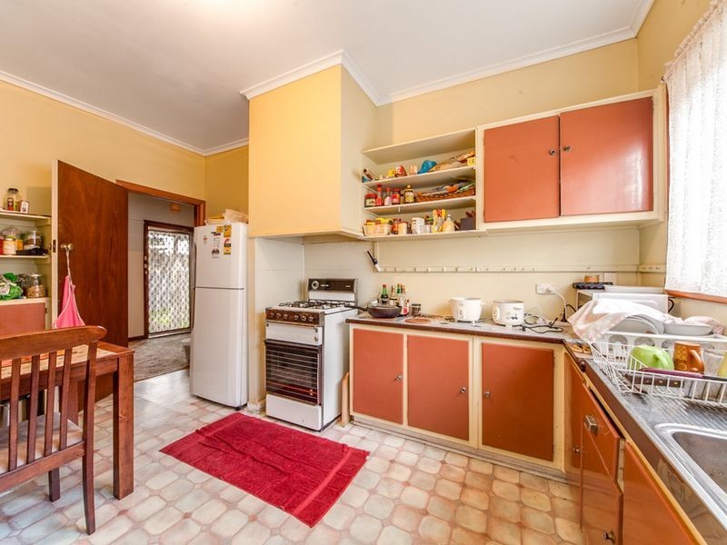 22 BURDEN ST, Springvale VIC 3171