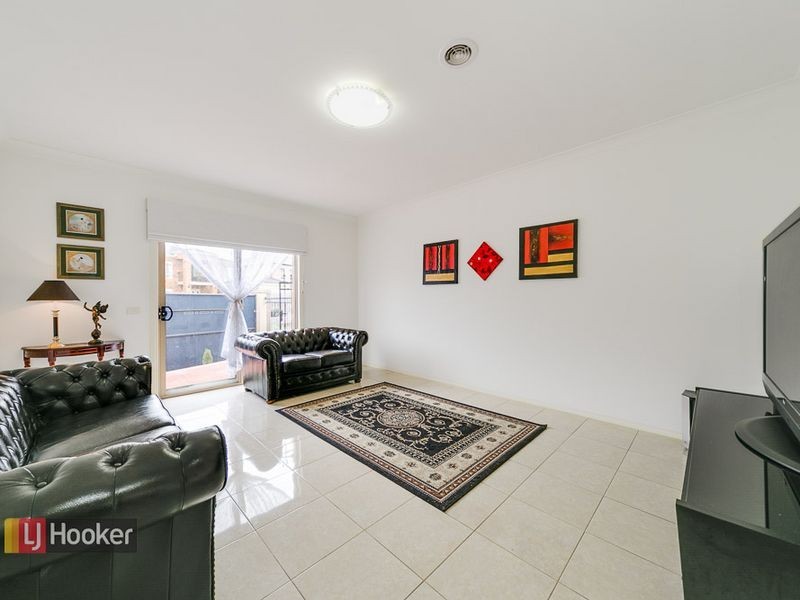 24-26 DAVIS WAY, Springvale VIC 3171