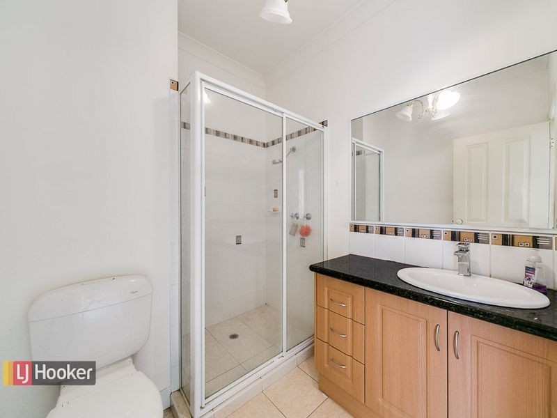 24-26 DAVIS WAY, Springvale VIC 3171