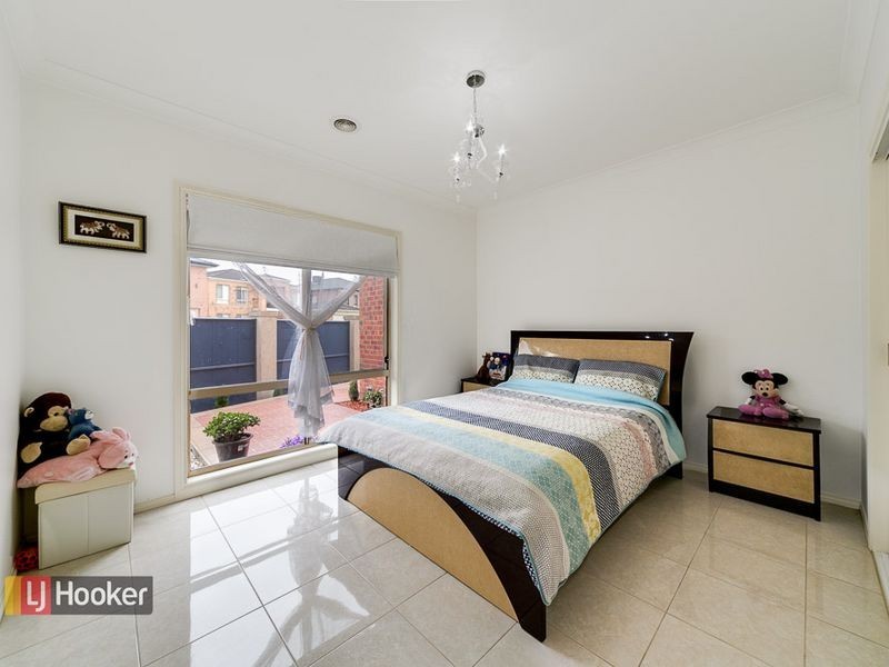 24-26 DAVIS WAY, Springvale VIC 3171