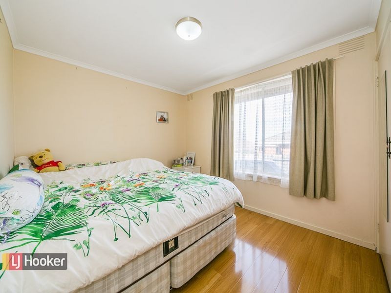 4/247 GLADSTONE ROAD, Dandenong North VIC 3175
