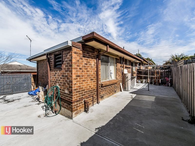 4/247 GLADSTONE ROAD, Dandenong North VIC 3175