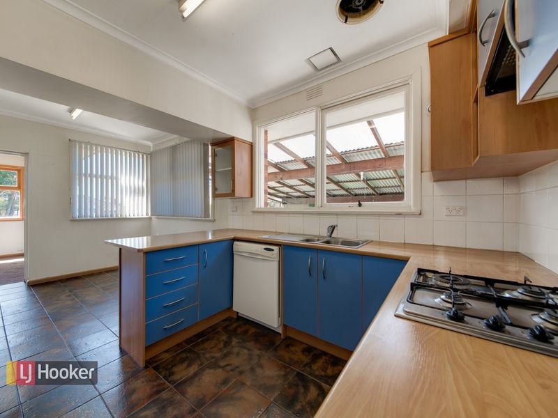 37 Boronia Avenue, Dandenong North VIC 3175