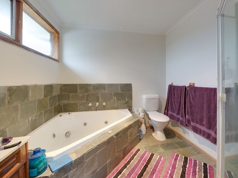 210 Railway Parade, Noble Park VIC 3174