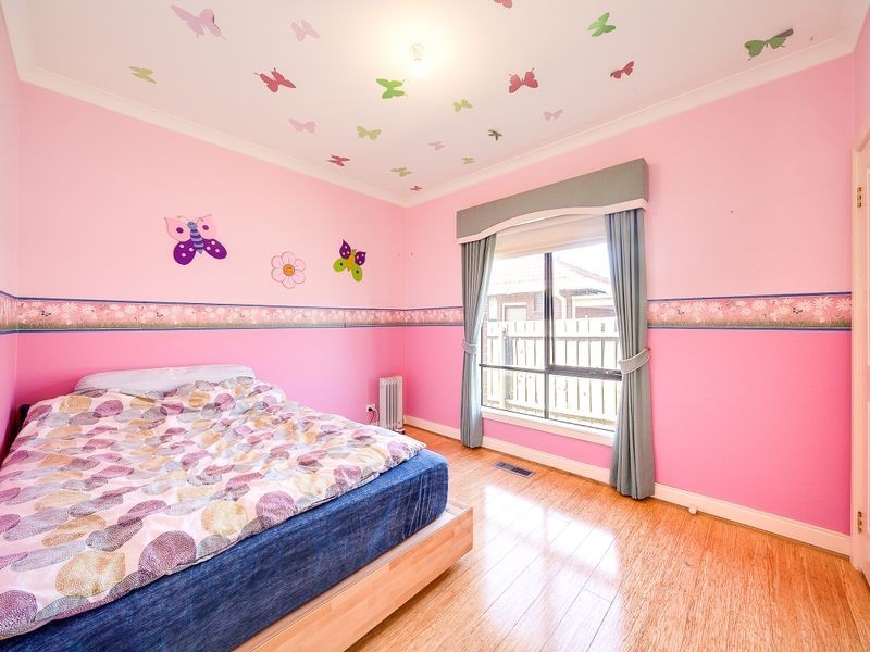 77 ORMOND ROAD, Clayton VIC 3168