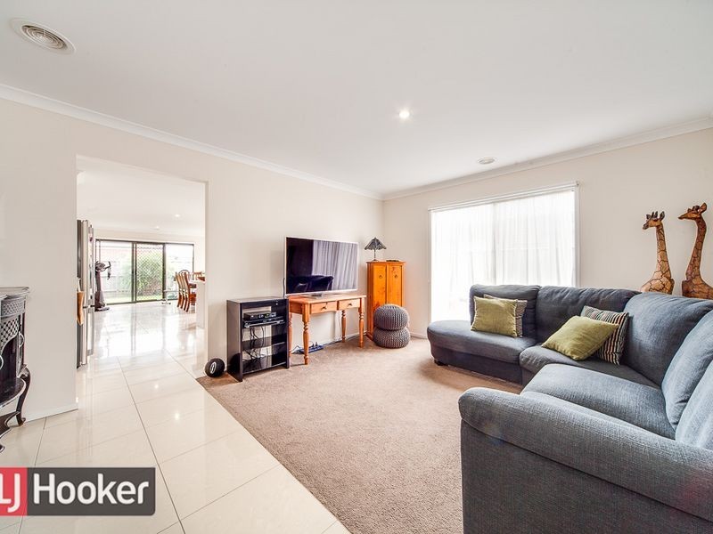 22 Boland Drive, Lyndhurst VIC 3975