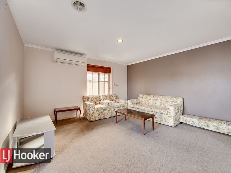 2 Ashbrook Way, Cranbourne West VIC 3977