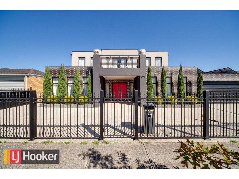 9 Pharaoh Drive, Cranbourne VIC 3977