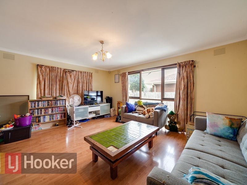 64 Rawdon Hill Drive, Dandenong North VIC 3175