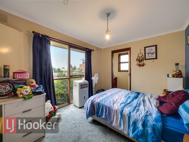 64 Rawdon Hill Drive, Dandenong North VIC 3175